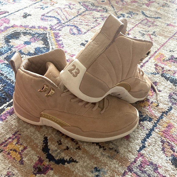 Nike Jumpman Air Jordan 12 Retro Tan Size 6 - Picture 1 of 10
